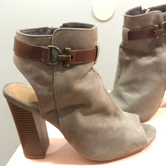 Open Toe & Heel Bootie - Picture 2 of 4